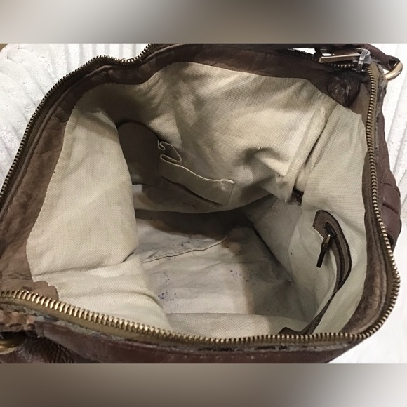 Gucci Bags - Picture 13 of 16